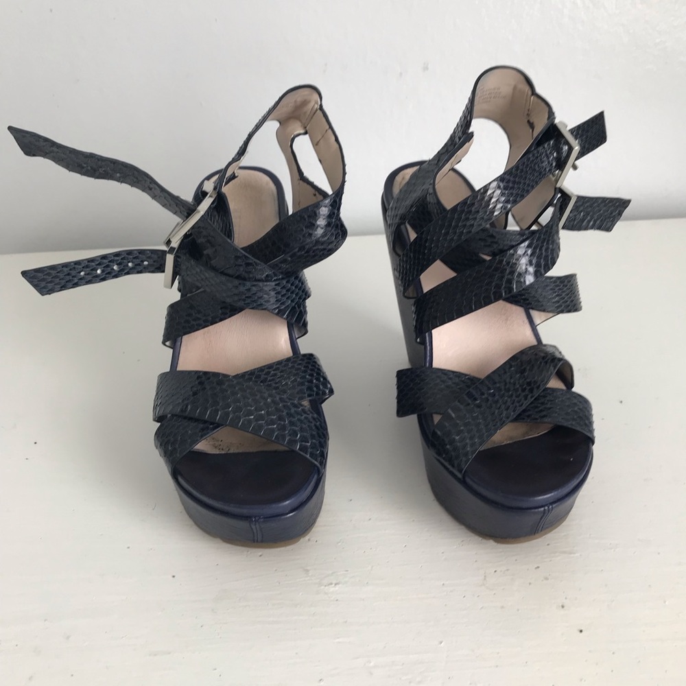 Navy sandal wedge Kenneth Cole